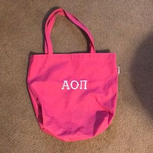 AOlI embroidered bag
